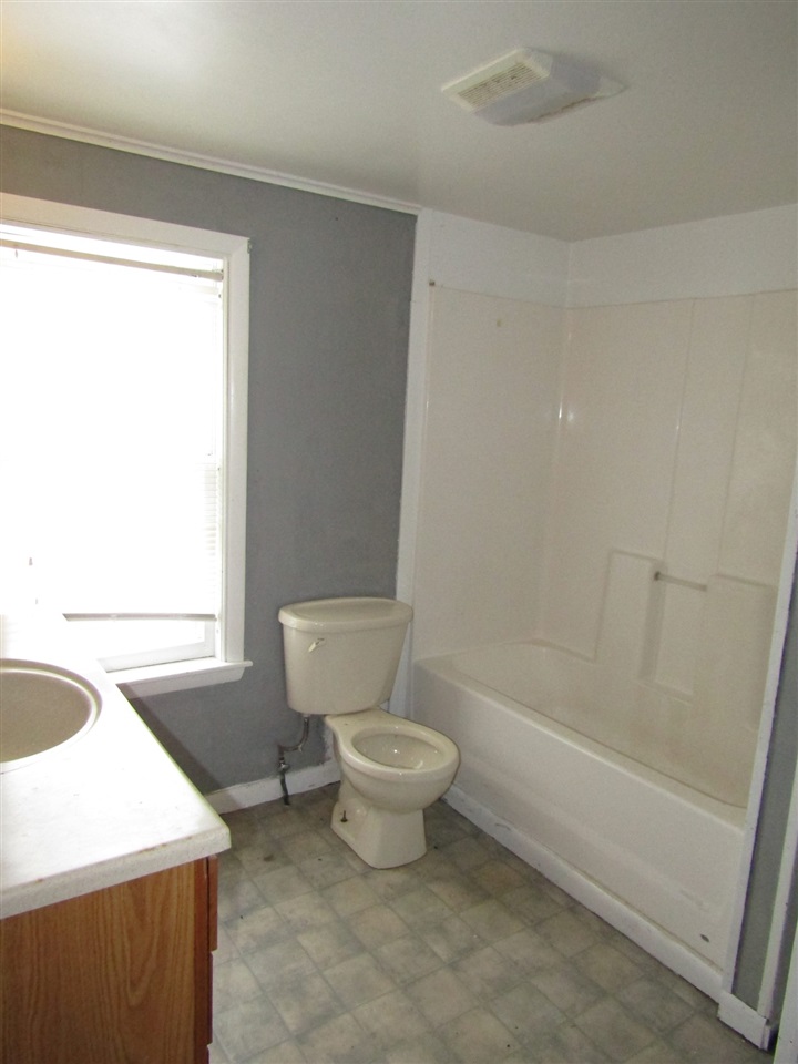 21 River Lane Swanton, VT 05488 - Photo 12 of 24 Gallery Image 12
