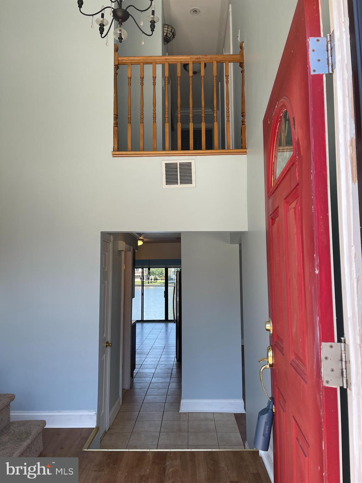 18 Tulip Court Mount Laurel, NJ 08054 - Photo 4 of 16 As soon as you enter the home - water views