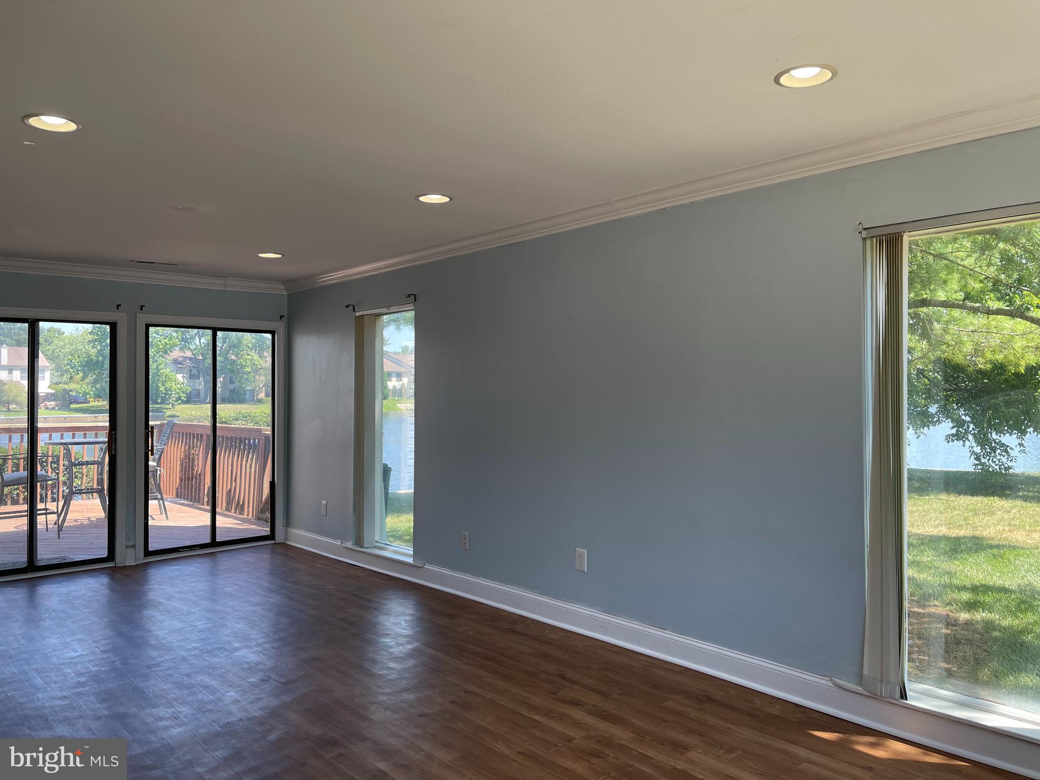 18 Tulip Court Mount Laurel, NJ 08054 - Photo 5 of 16 Living room with water views