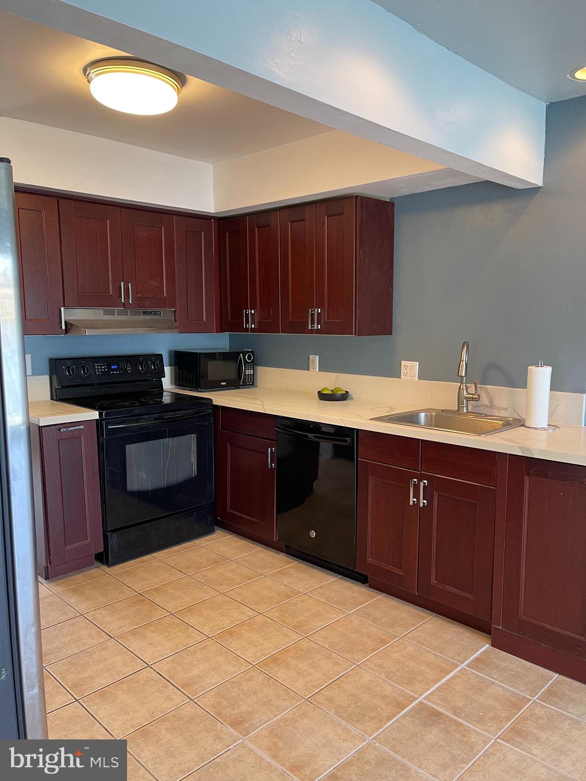 18 Tulip Court Mount Laurel, NJ 08054 - Photo 9 of 16