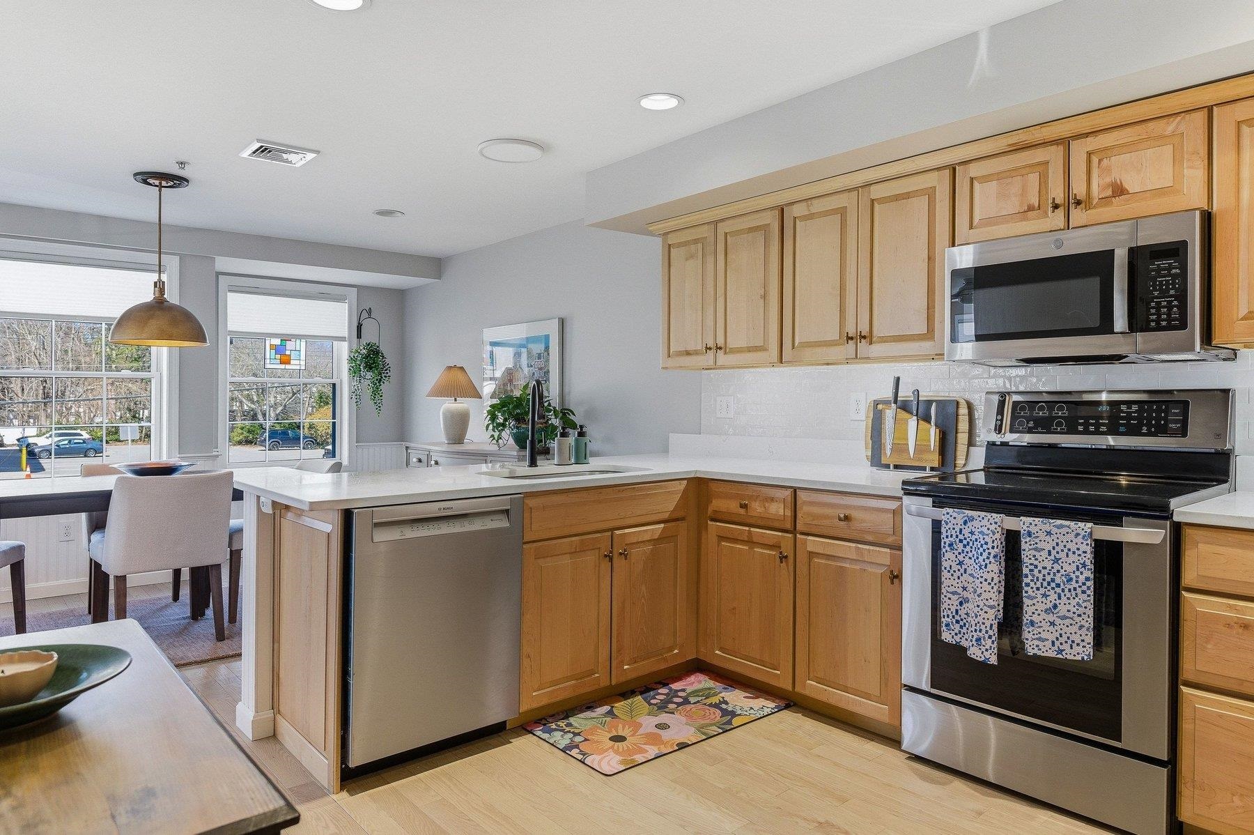 105 Winnacunnet Road, Unit 5 Hampton, NH 03842 - Photo 11 of 26