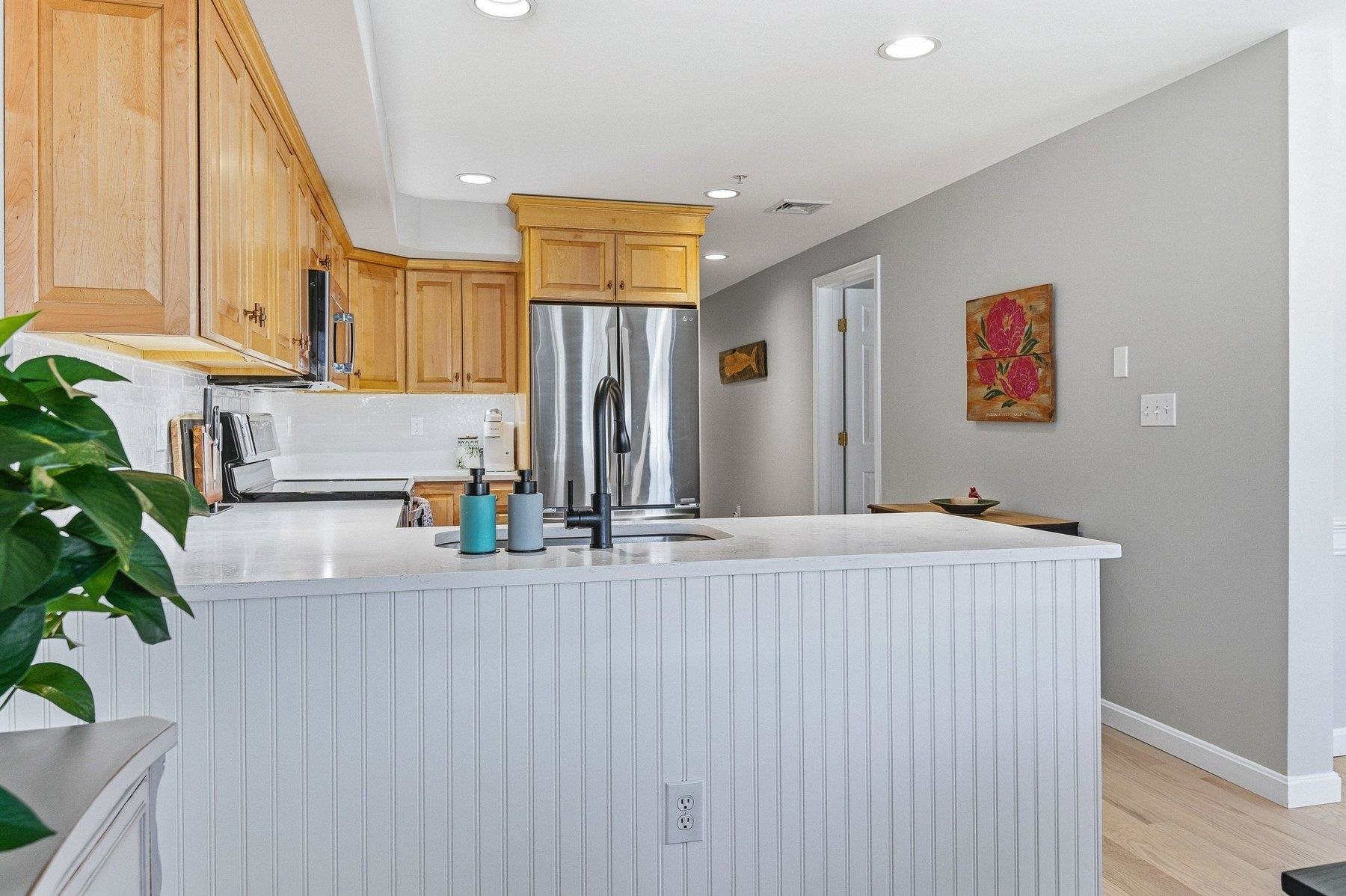 105 Winnacunnet Road, Unit 5 Hampton, NH 03842 - Photo 9 of 26