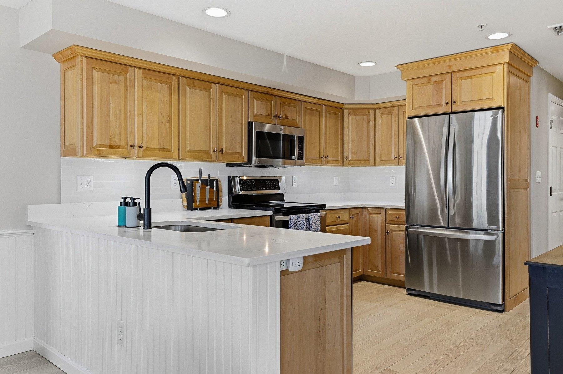 105 Winnacunnet Road, Unit 5 Hampton, NH 03842 - Photo 10 of 26