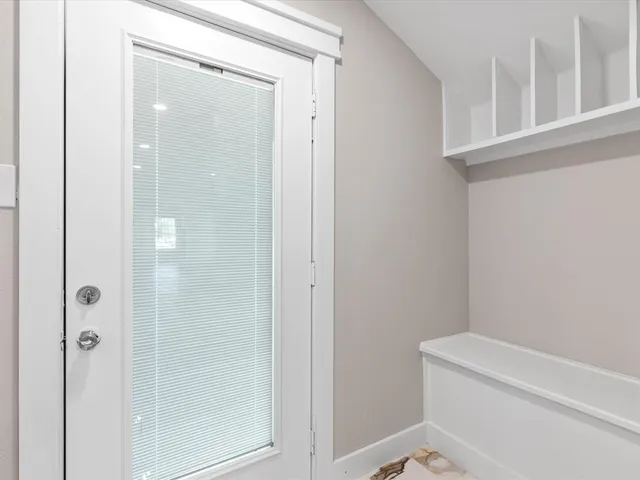 $279,000 | 1001 West Lampasas Street, Ennis, TX 75119