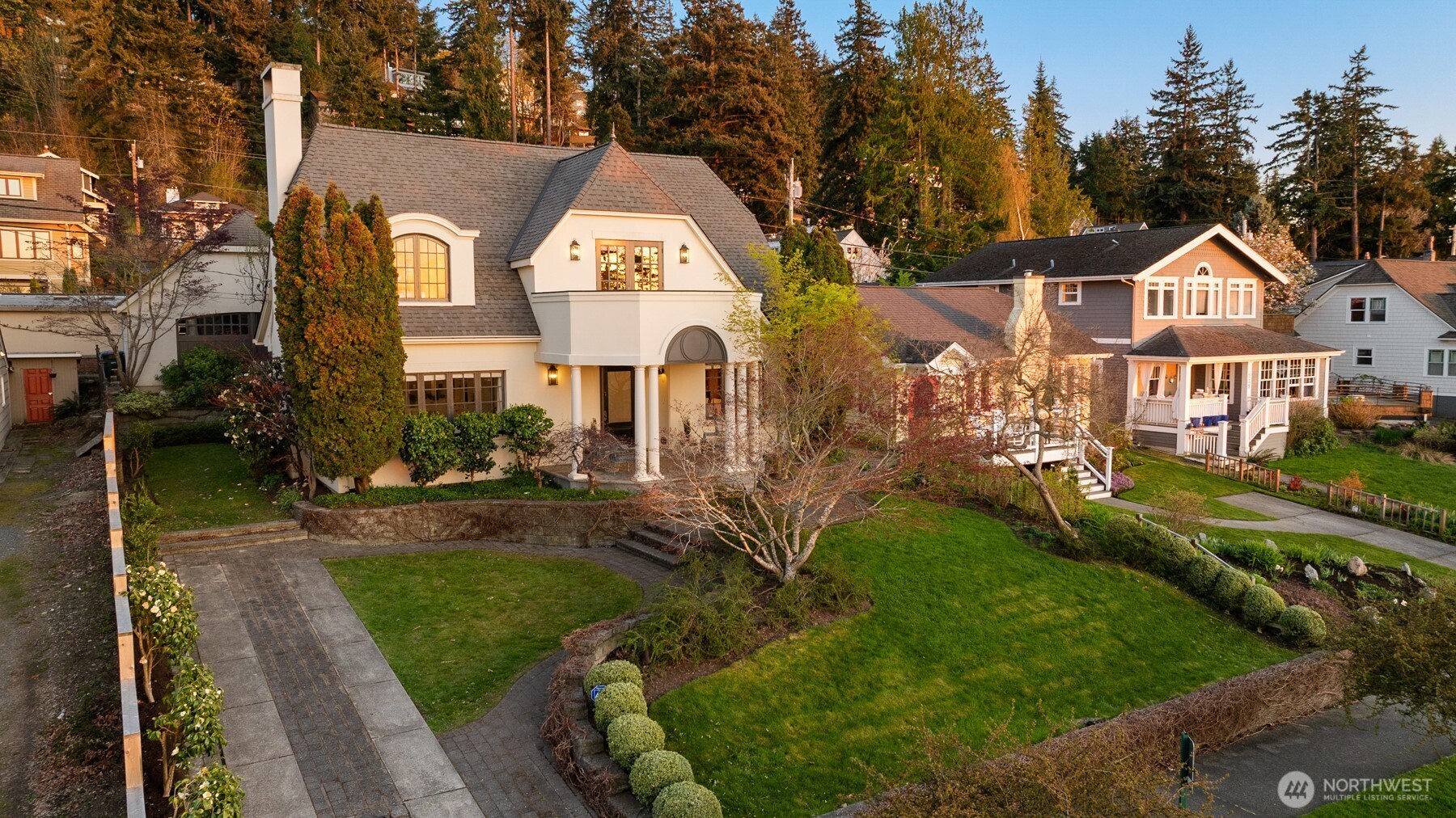 233 South Forest Street Bellingham, WA 98225 - Photo 2 of 40