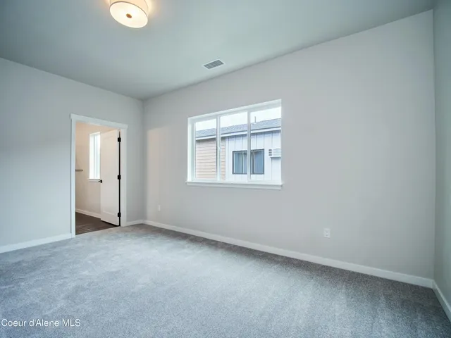 $685,000 | 953 East RR Avenue, Post Falls, ID 83854