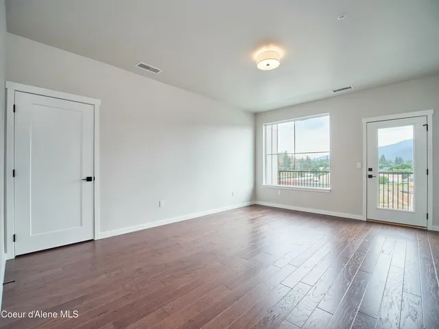 $685,000 | 953 East RR Avenue, Post Falls, ID 83854