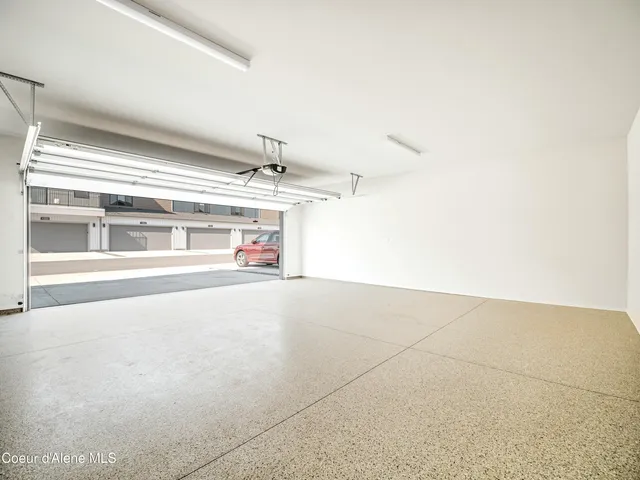 $685,000 | 953 East RR Avenue, Post Falls, ID 83854