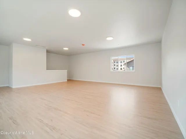 $685,000 | 953 East RR Avenue, Post Falls, ID 83854