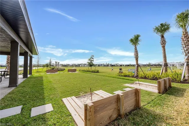 $645,000 | 18664 Ives Drive, Estero, FL 33928