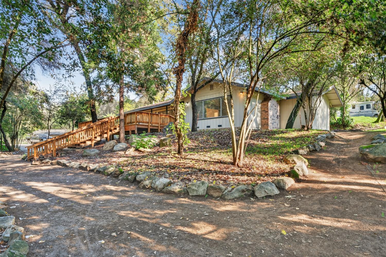 8040 Gilardi Road Newcastle, CA 95658 - Photo 14 of 23 a front view of a house with garden
