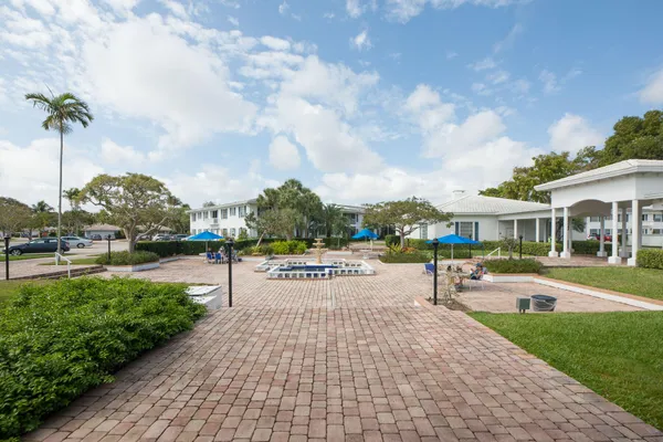 $1,850 | 2260 Northeast 67th Street, Unit 1732, Fort Lauderdale, FL 33308