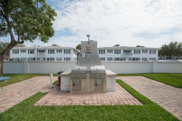 $1,850 | 2260 Northeast 67th Street, Unit 1732, Fort Lauderdale, FL 33308