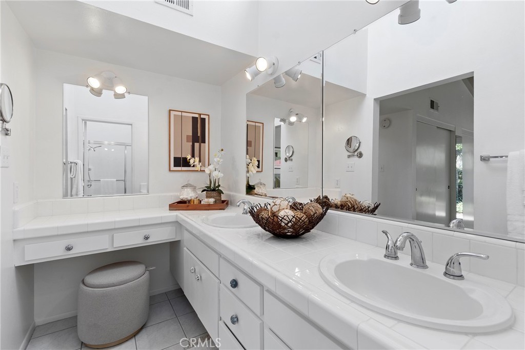 20 Mandrake Way Irvine, CA 92612 - Photo 17 of 49