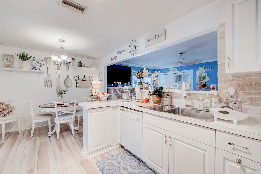 9164 Affirmed Lane Boca Raton, FL 33496 - Photo 11 of 44 Photo 11