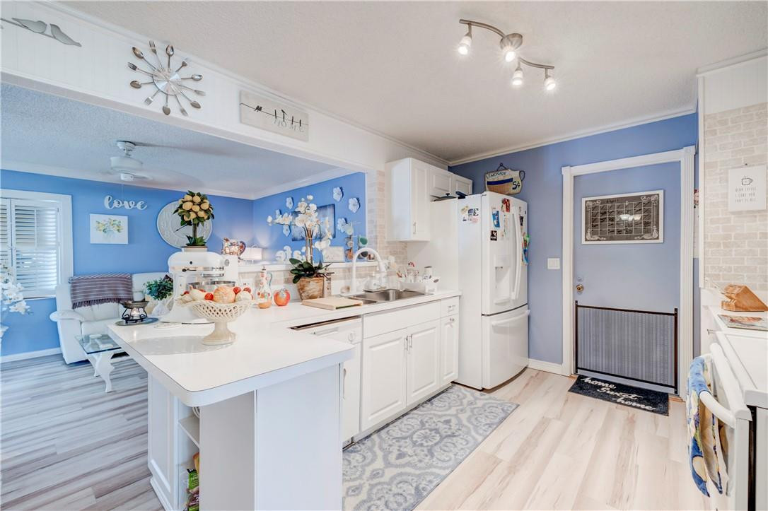 9164 Affirmed Lane Boca Raton, FL 33496 - Photo 13 of 44 Photo 13