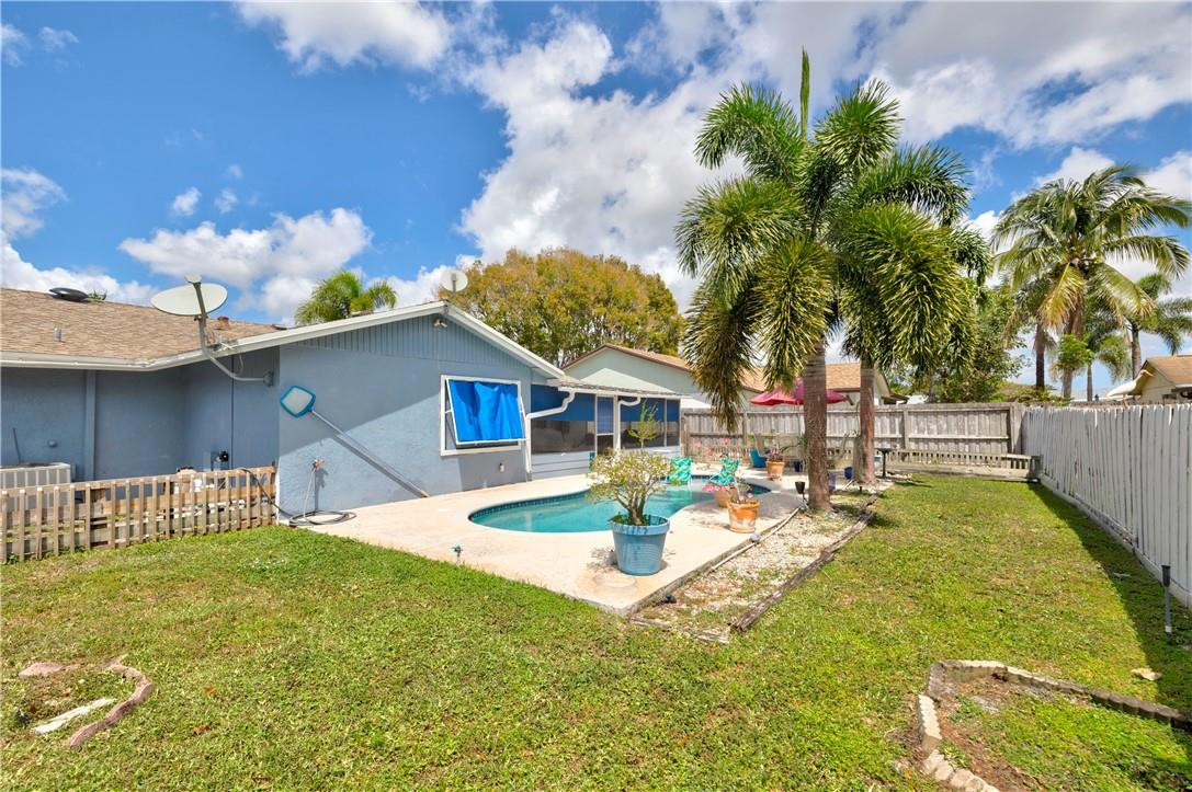 9164 Affirmed Lane Boca Raton, FL 33496 - Photo 33 of 44 Photo 34