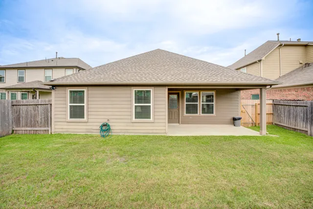 $300,000 | 14726 Lark Sky Way, Cypress, TX 77429