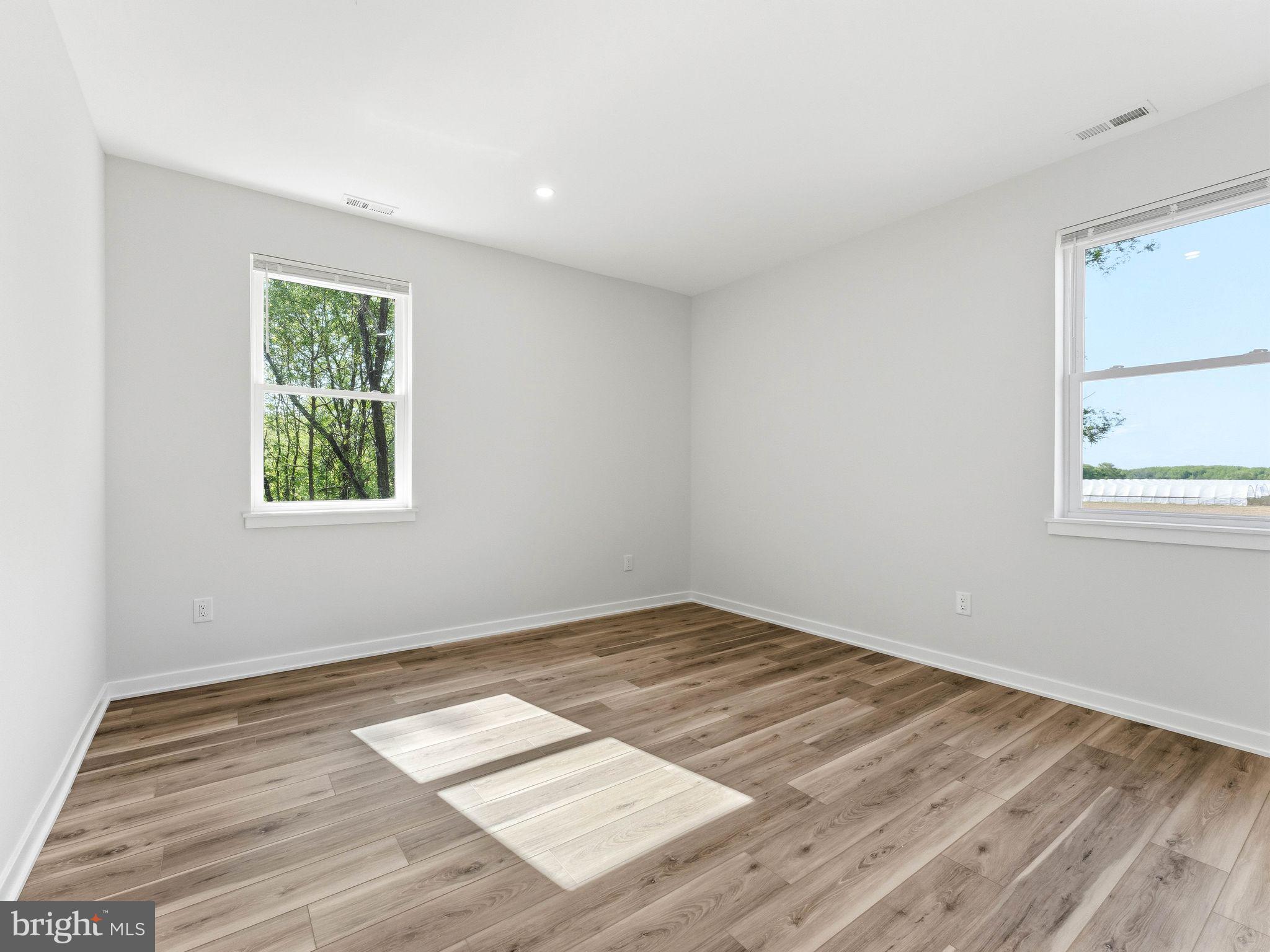 400 Paulsboro Road Swedesboro, NJ 08085 - Photo 35 of 54 Bright and airy blank canvas awaits.