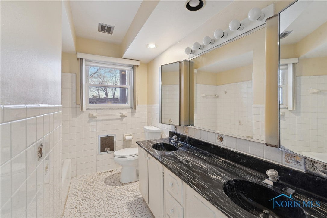 4131 Merriweather Road Toledo, OH 43623 - Photo 23 of 49 Gallery Image 23