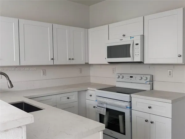 $2,590 | 13864 Southwest 273rd Terrace, Homestead, FL 33032