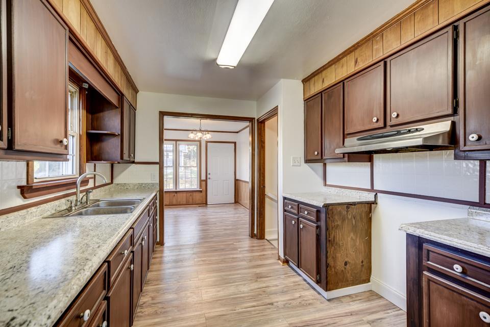 1030 James Snow Road Adolphus, TN 42120 - Photo 19 of 28 Gallery Image 19
