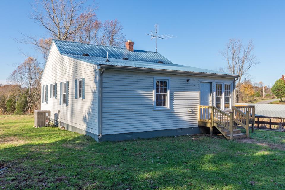 1030 James Snow Road Adolphus, TN 42120 - Photo 3 of 28 Gallery Image 3
