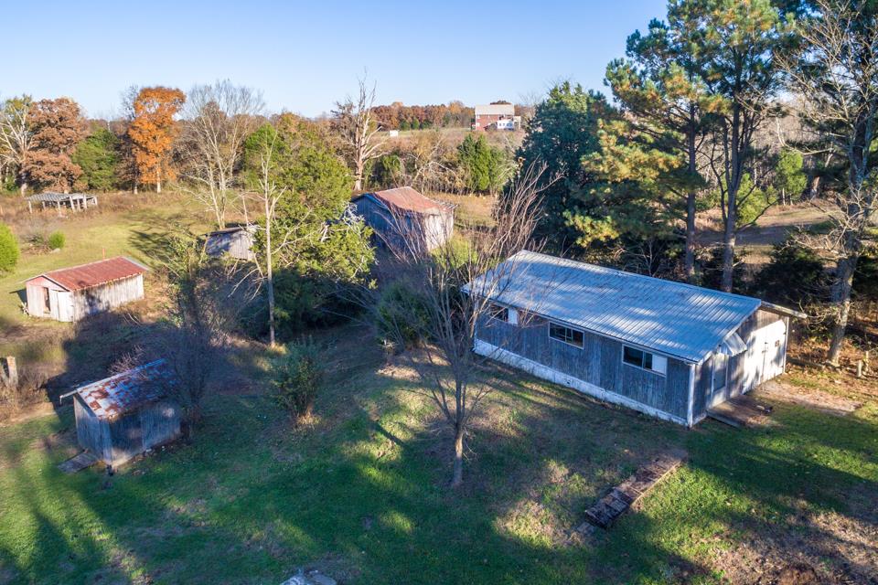 1030 James Snow Road Adolphus, TN 42120 - Photo 10 of 28 Gallery Image 10