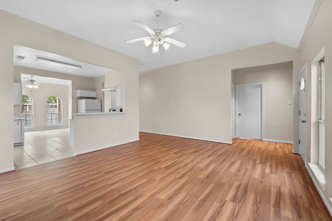 8014 Keller Street Houston, TX 77012 - Photo 15 of 33