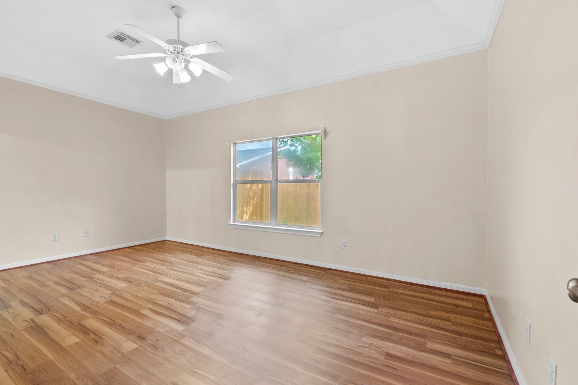 8014 Keller Street Houston, TX 77012 - Photo 21 of 33