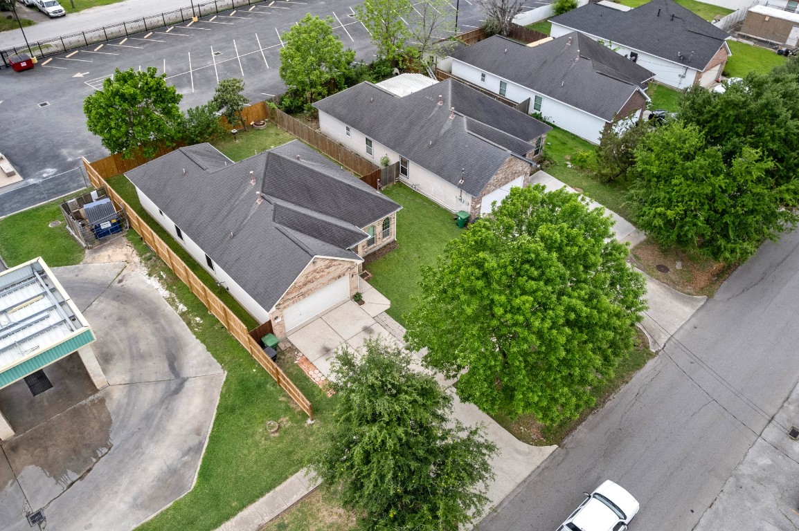 8014 Keller Street Houston, TX 77012 - Photo 28 of 33