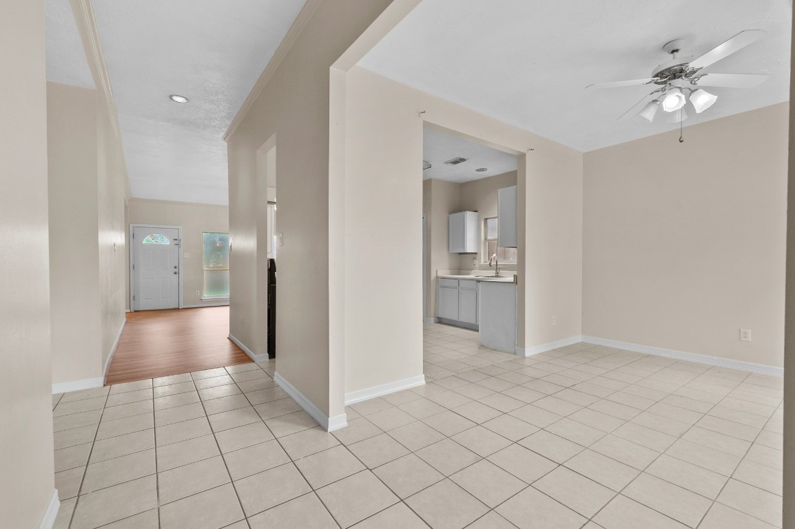 8014 Keller Street Houston, TX 77012 - Photo 5 of 33