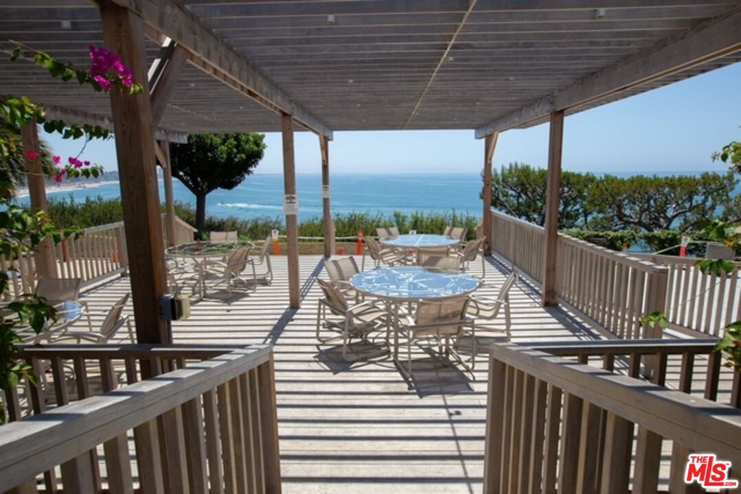 17350 Sunset Boulevard, Unit PH2 Pacific Palisades, CA 90272 - Photo 33 of 36 a view of a balcony with chairs