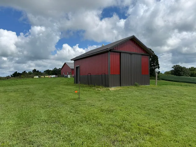 $899,900 | 5320 Sunny Ridge Road, Mineral Point, WI 53565