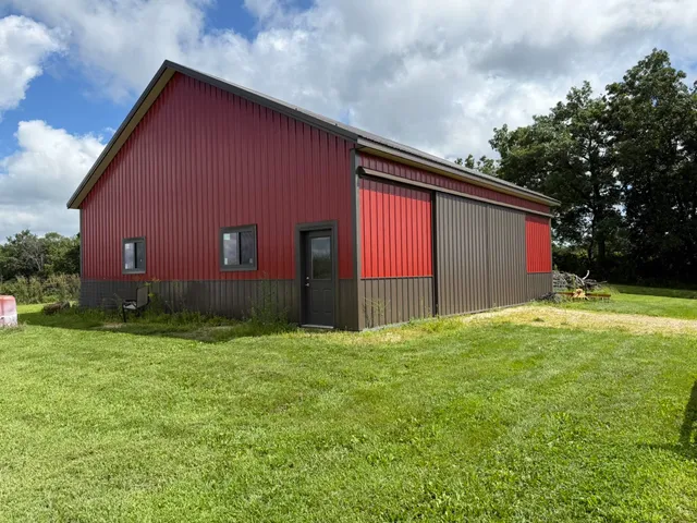 $899,900 | 5320 Sunny Ridge Road, Mineral Point, WI 53565