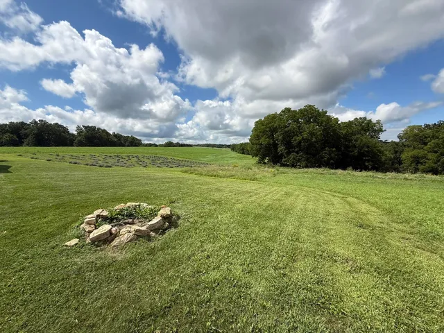 $899,900 | 5320 Sunny Ridge Road, Mineral Point, WI 53565