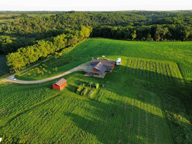 $899,900 | 5320 Sunny Ridge Road, Mineral Point, WI 53565