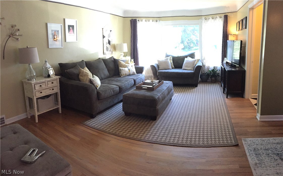 21872 Eaton Road Cleveland, OH 44126 - Photo 4 of 32 Gallery Image 4