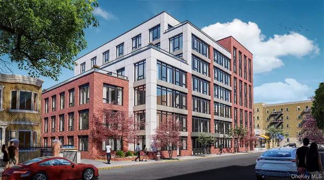 $795,000 | 4022 61st Street, Unit 2N | Woodside