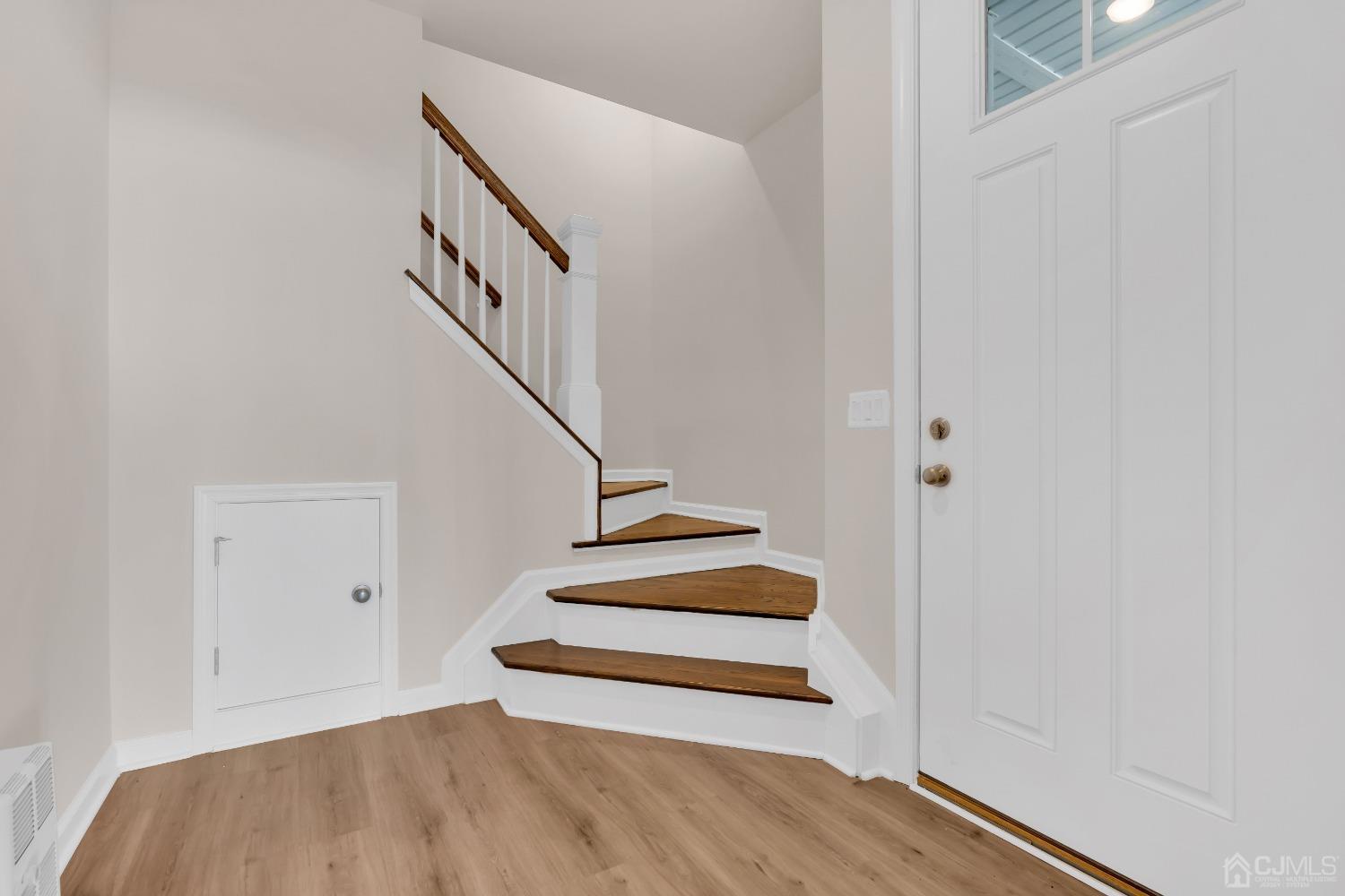 75 Depot Way Dunellen, NJ 08812 - Photo 3 of 28 a view of entryway