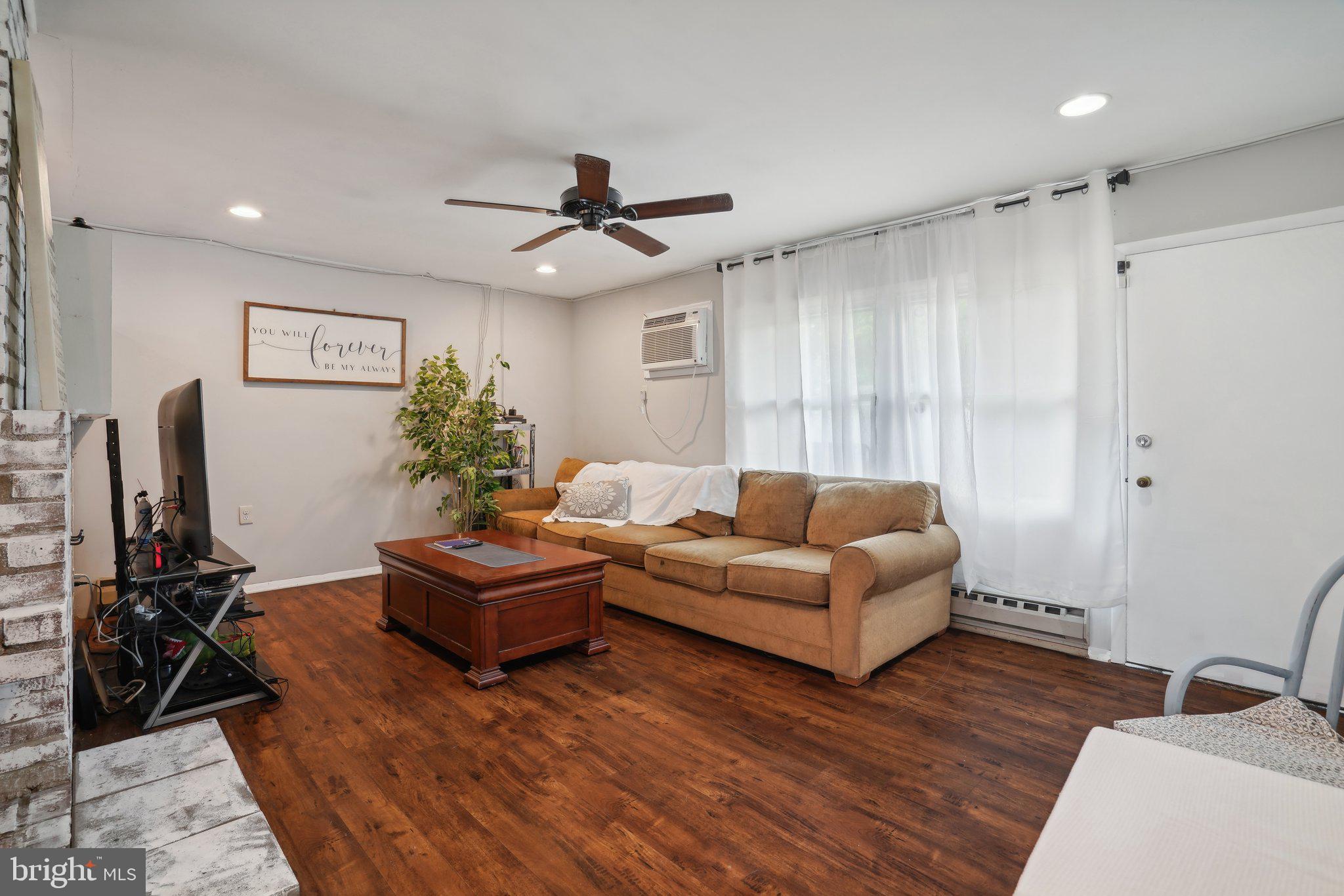 127 Elderberry Drive Levittown, PA 19054 - Photo 6 of 36