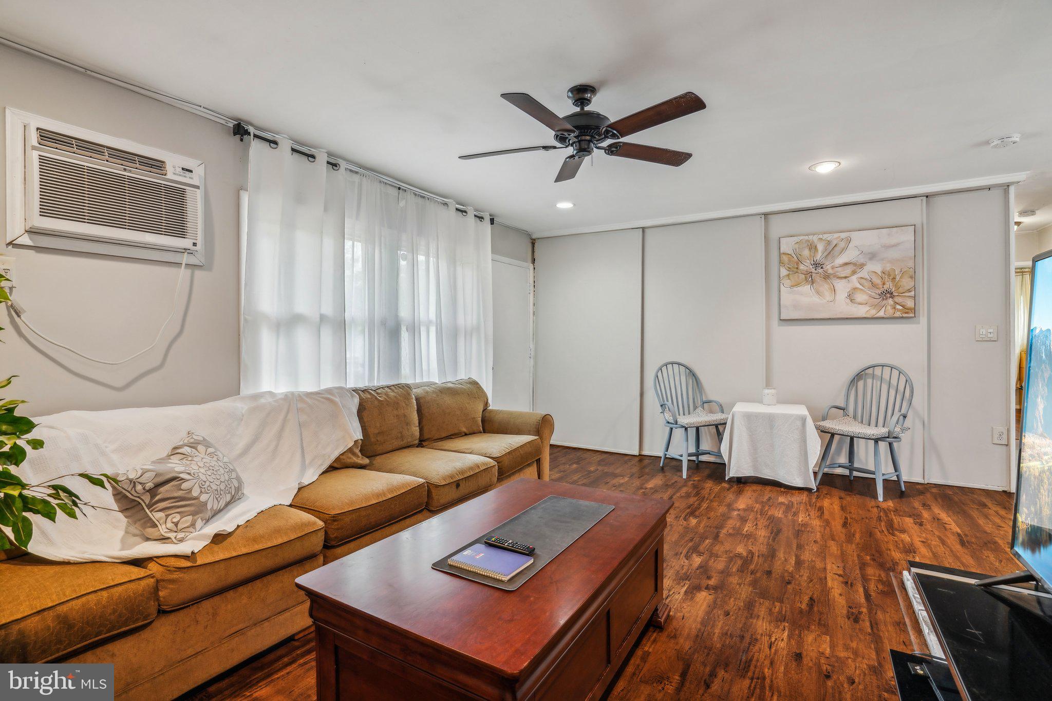 127 Elderberry Drive Levittown, PA 19054 - Photo 8 of 36