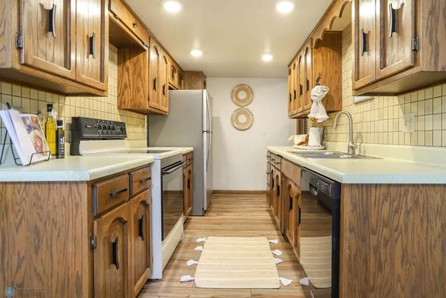 $330,000 | 220 8th Street South, Unit B2, Fargo, ND 58103