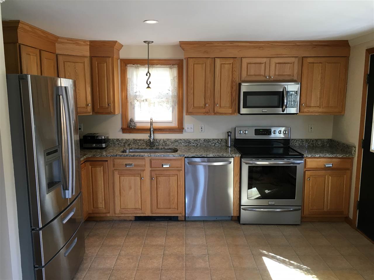 23 Whitten Neck Road Wolfeboro, NH 03894 - Photo 8 of 22 Gallery Image 8