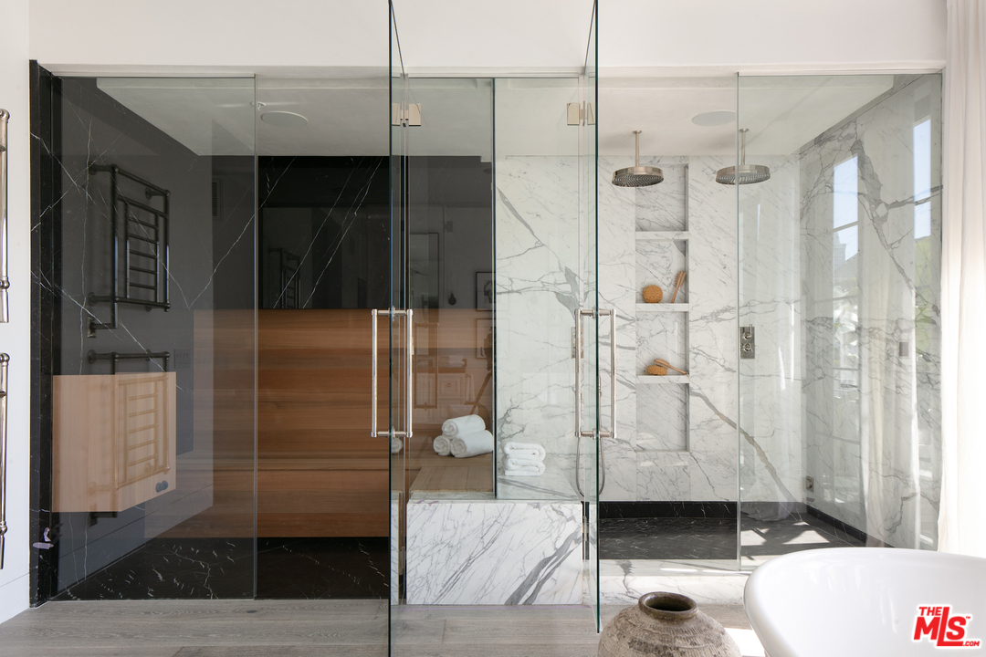 130 Roma Court Marina del Rey, CA 90292 - Photo 19 of 27 a bathroom with a shower