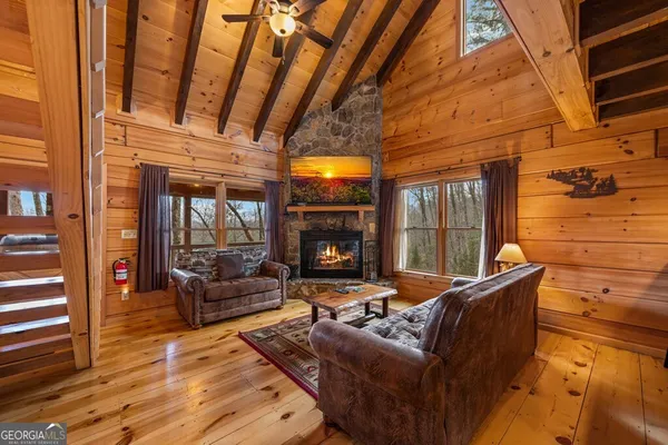 $525,000 | 275 North Moreland Drive, Blue Ridge, GA 30513