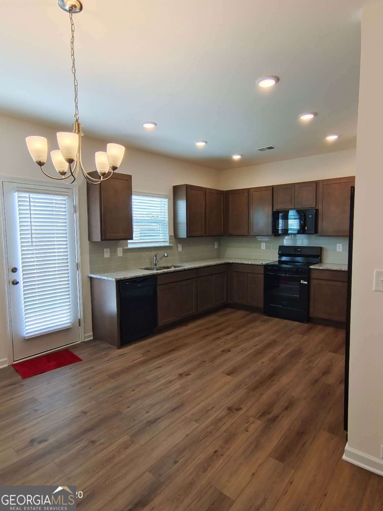 153 Oconee Road Cartersville, GA 30120 - Photo 5 of 17