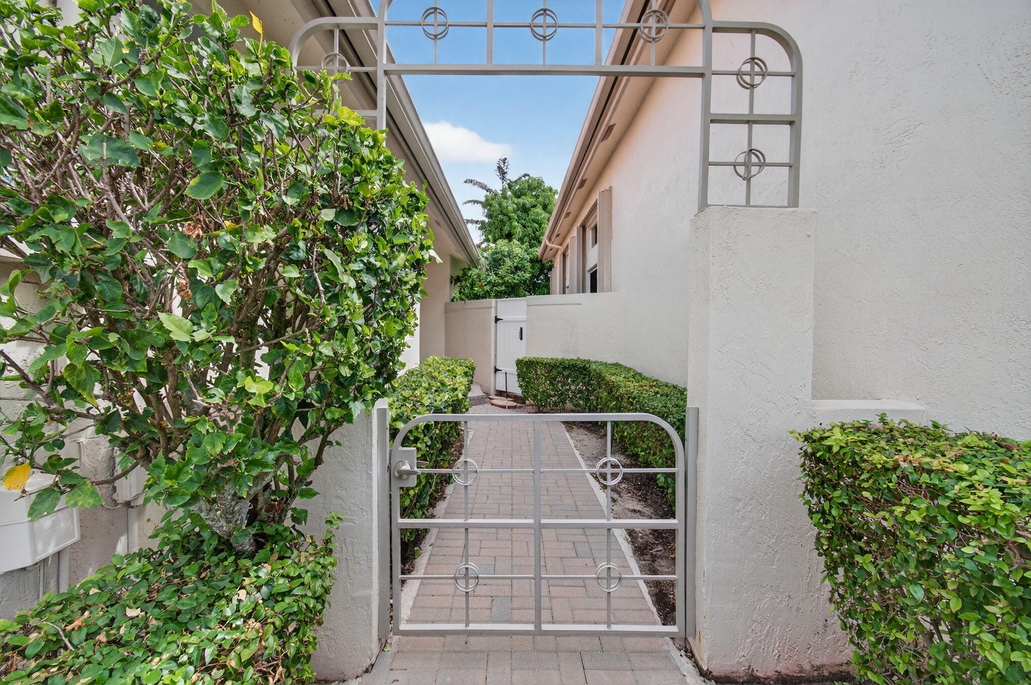 5310 Northwest 26th Circle Boca Raton, FL 33496 - Photo 5 of 69 7-web-or-mls-007_DSC_4359