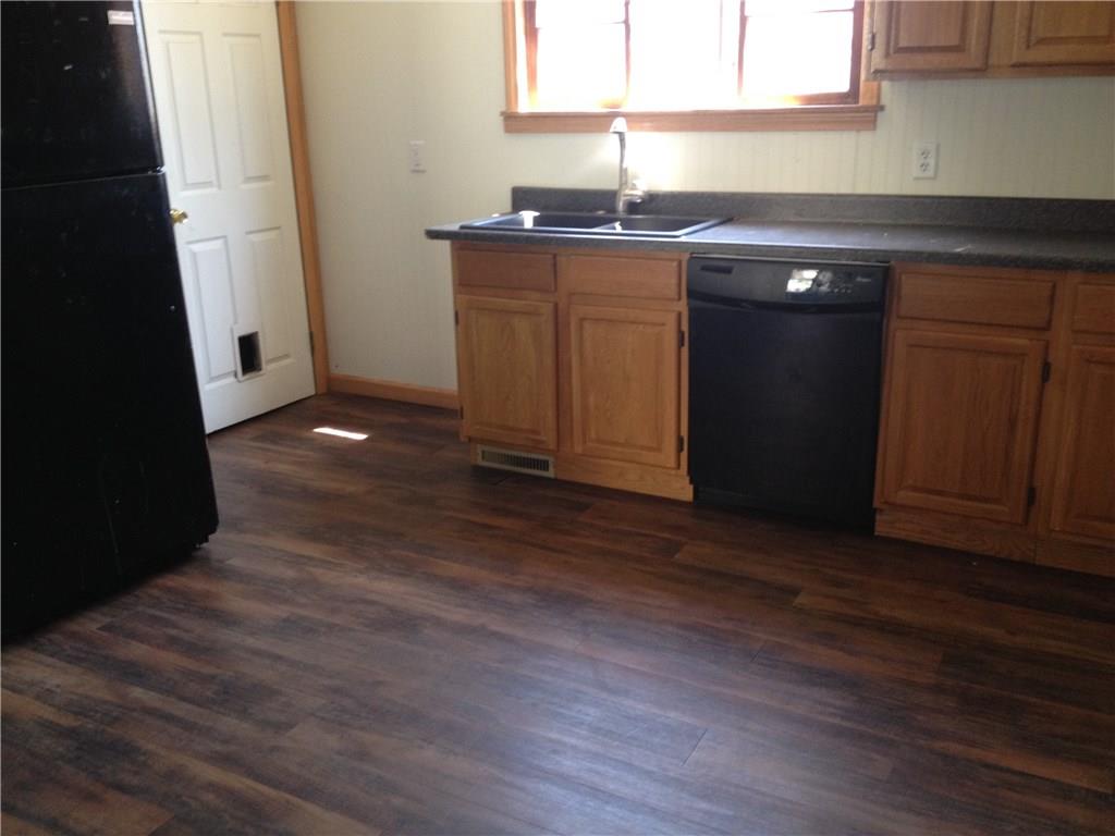 868 Spruce Street East Rochester, PA 15074 - Photo 10 of 15