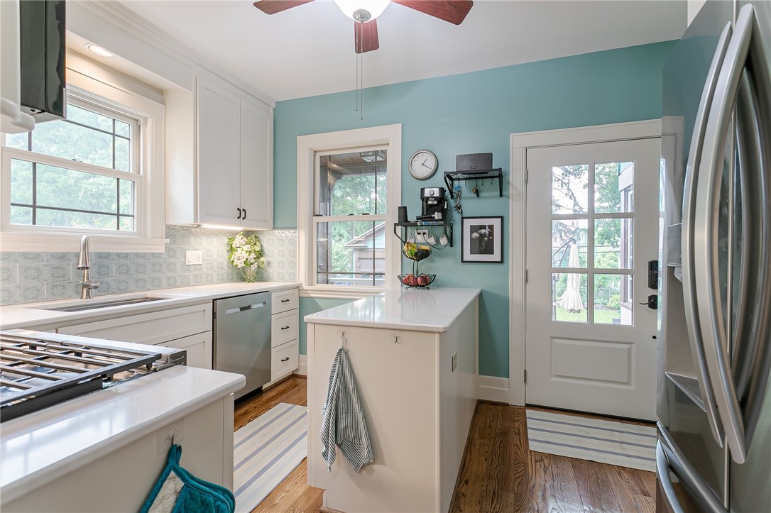 394 Rockingham Street Rochester, NY 14620 - Photo 13 of 32